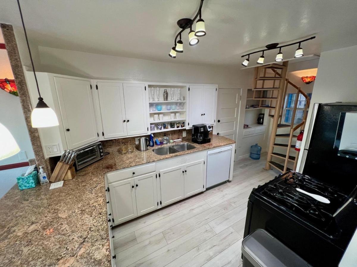 Catalina Two Bedroom View Home Avalon Exterior photo